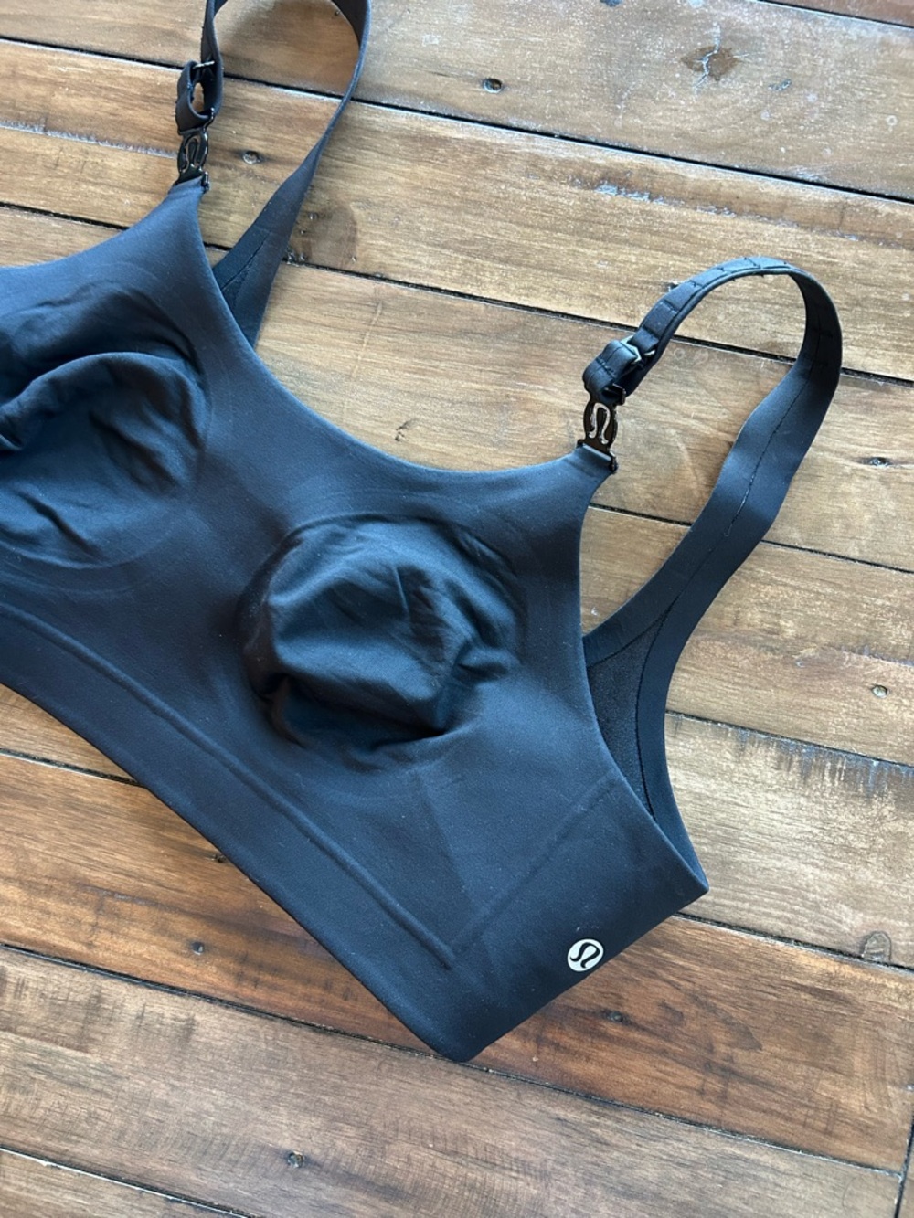 Lululemon Hold it Against Me Black Support Bra 36C